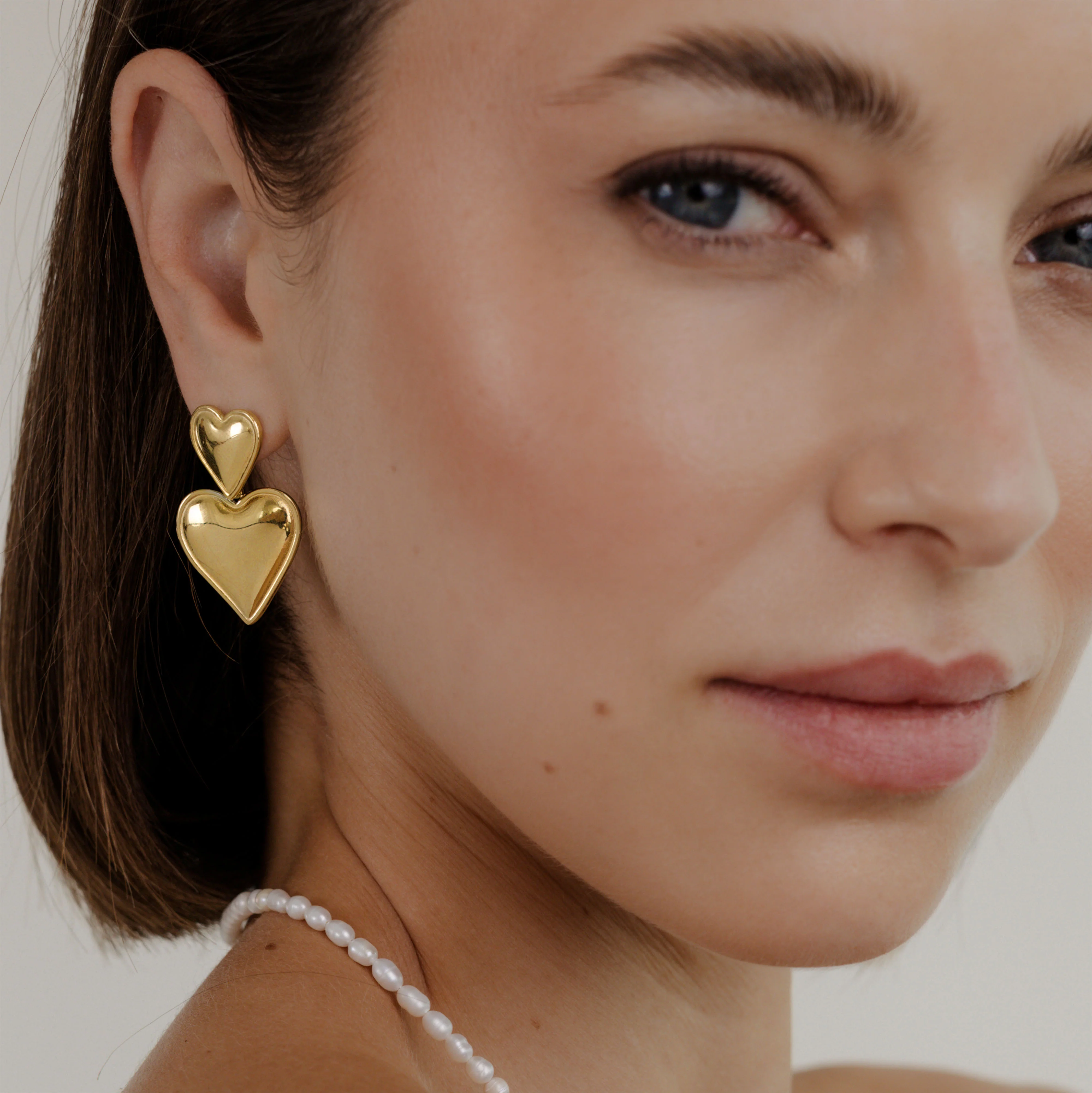 Pillow Hearts Earrings Gold - Image 2
