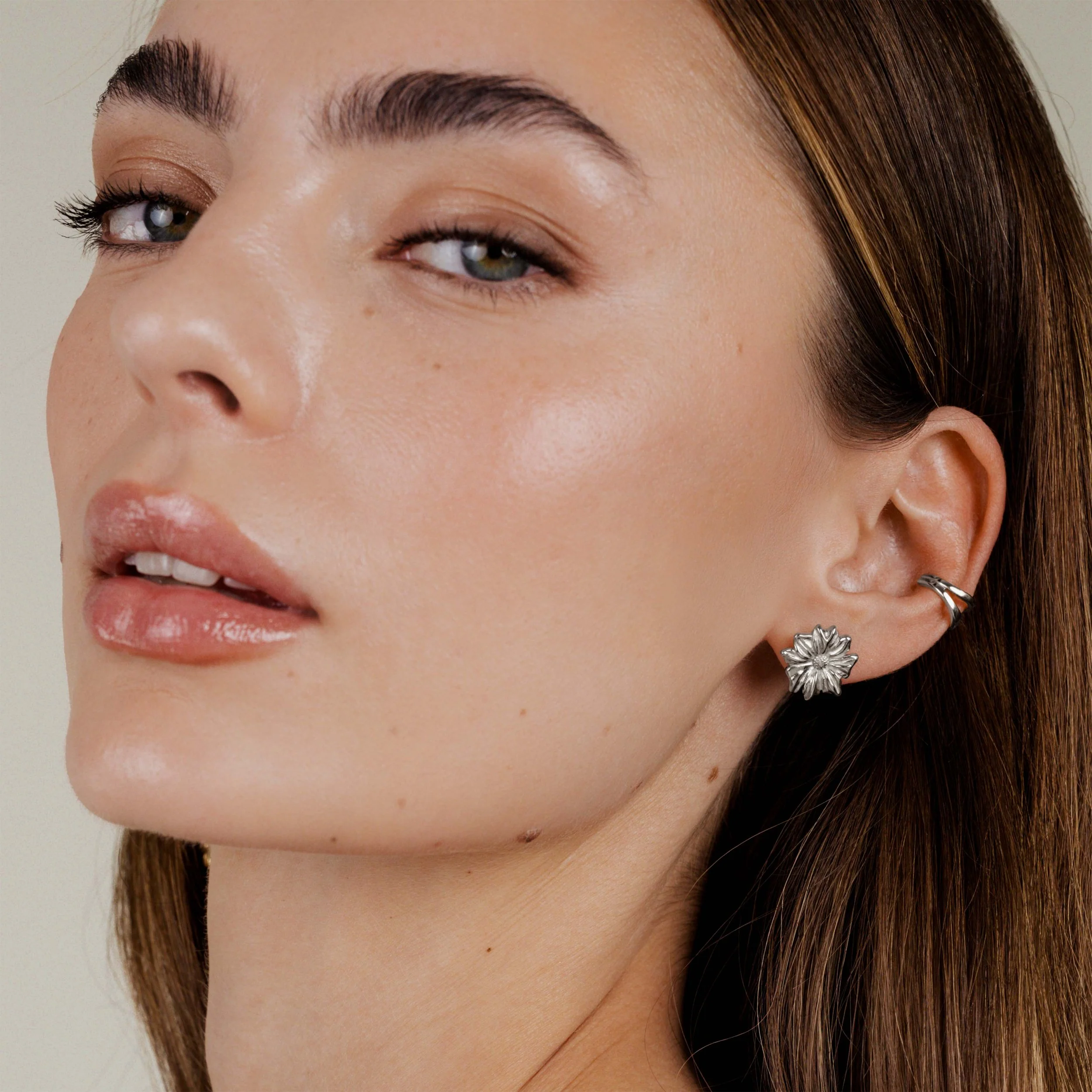 Pure Petal Studs Silver - Image 2