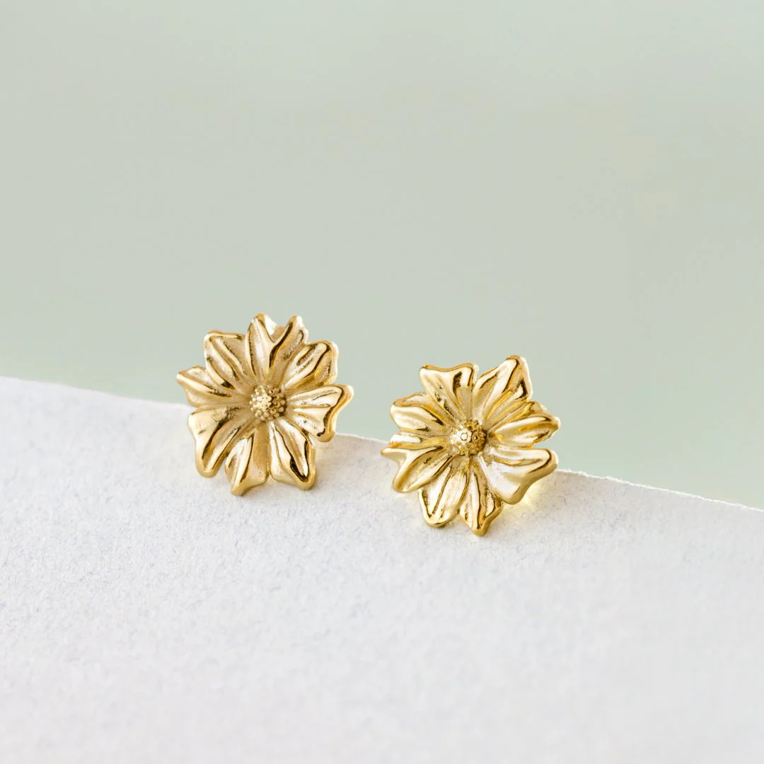 Pure Petal Studs Silver - Image 3