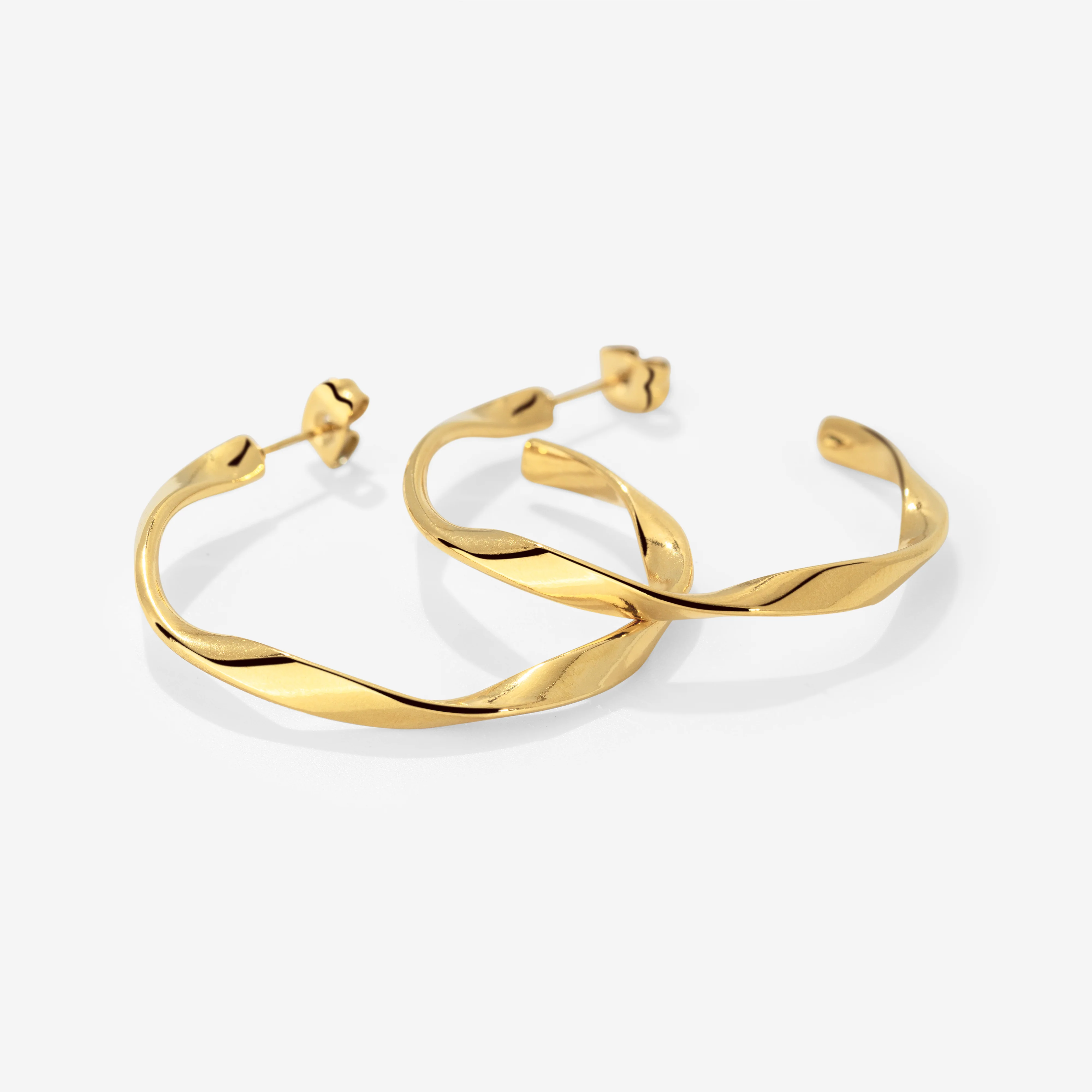 Sahira Hoop Studs Medium Gold - Image 5