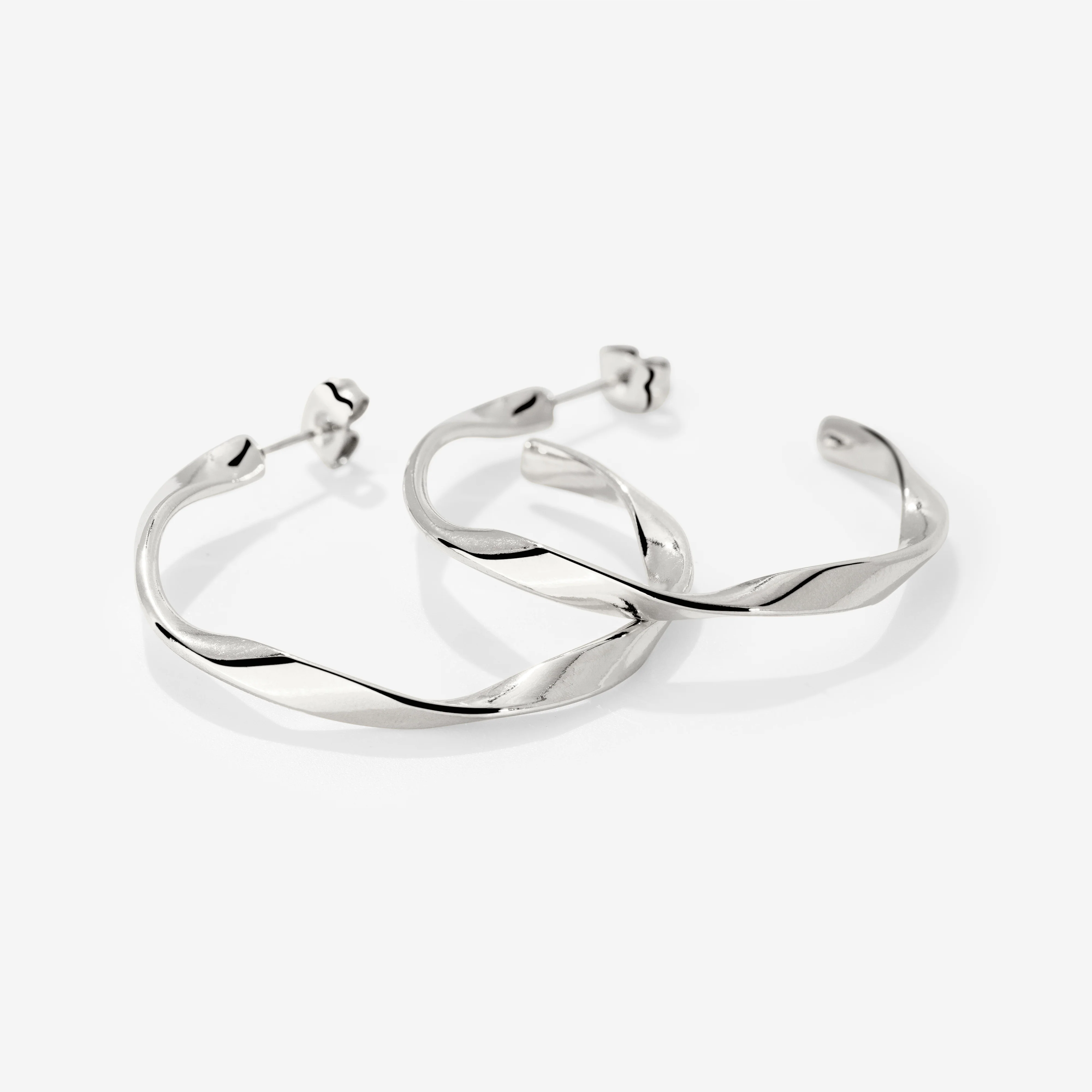 Sahira Hoop Studs Medium Silver - Image 5