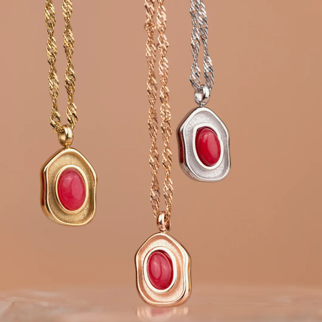 Scarlet Treasure Necklace Silver - Image 4