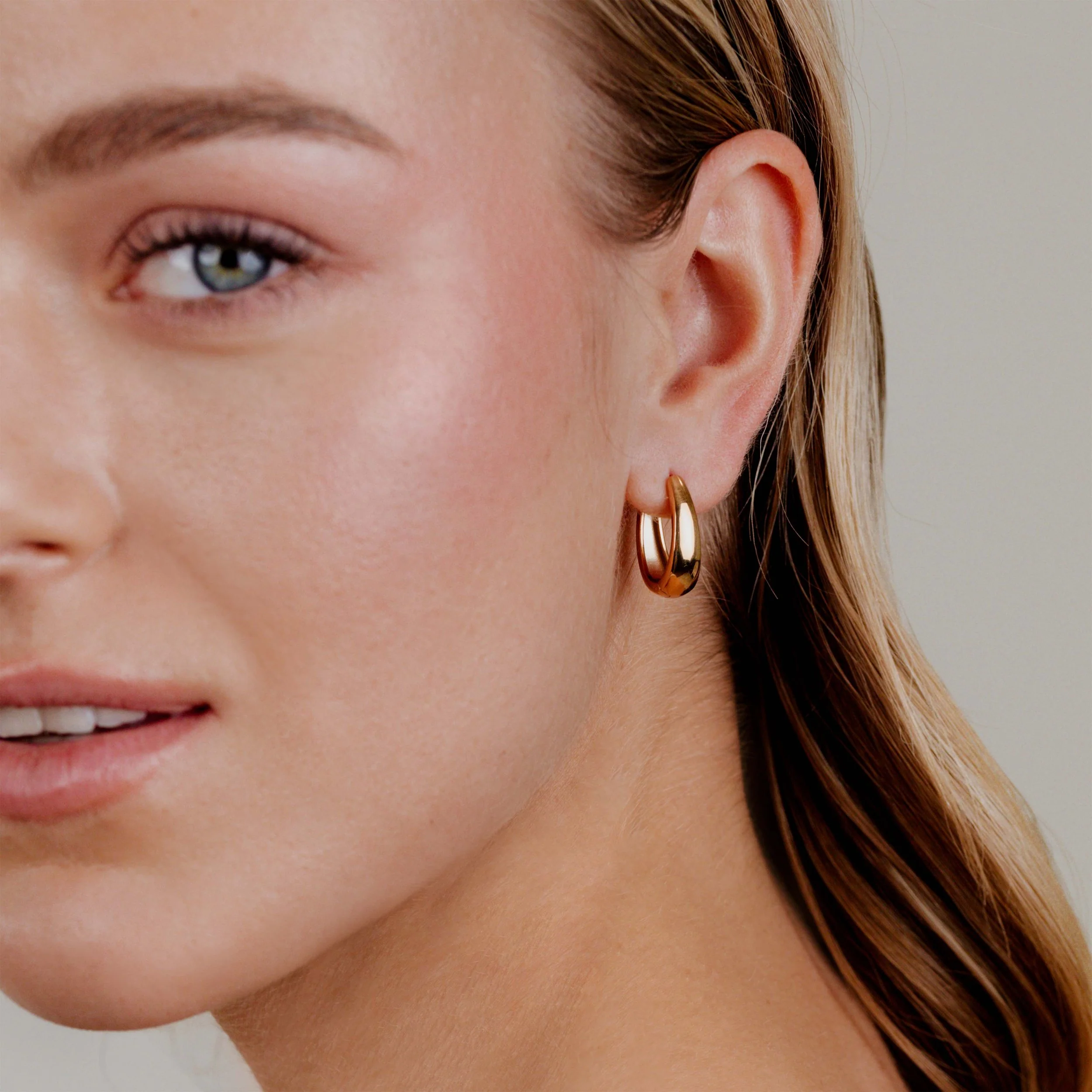 Seeker Hoops Small Rose Gold - Image 2