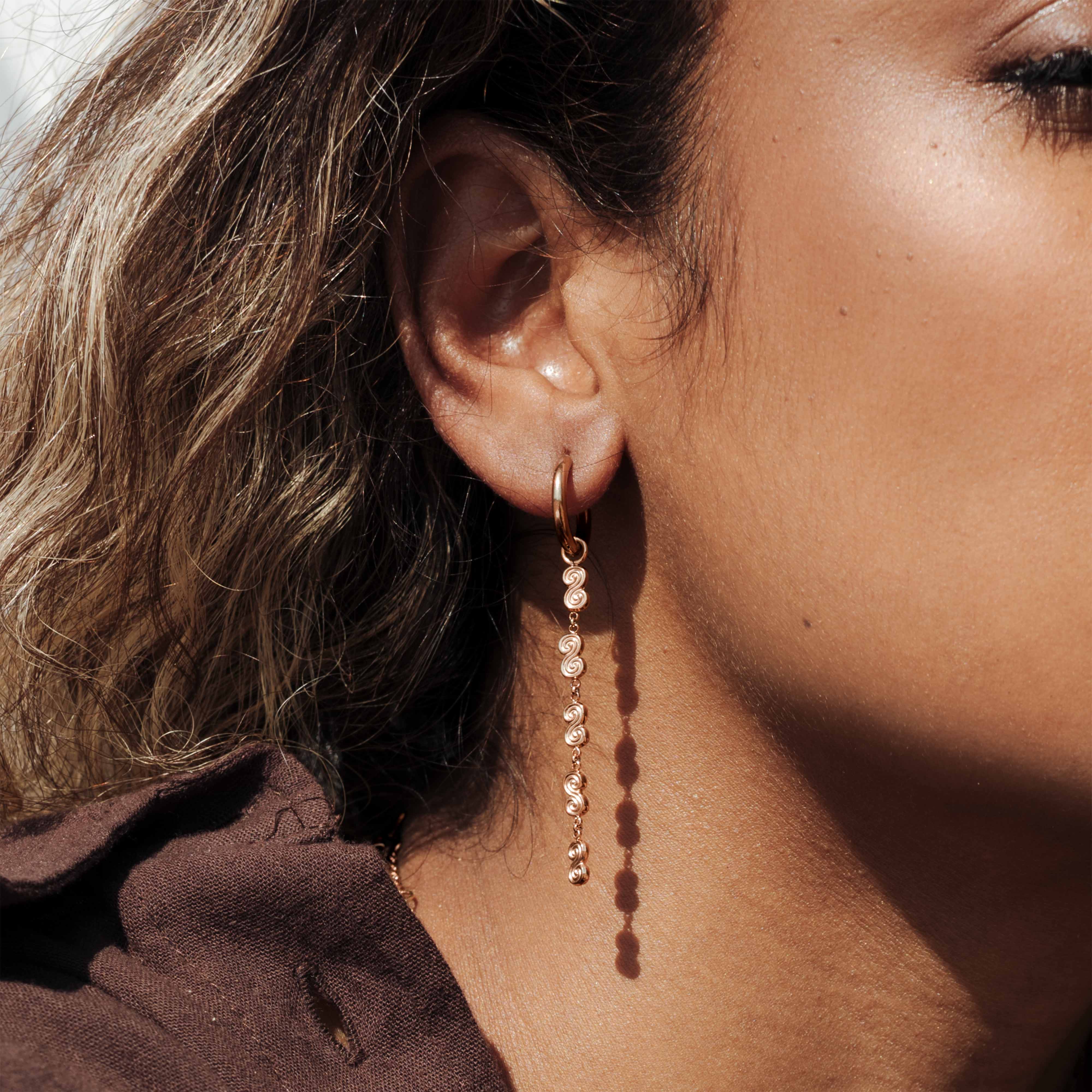 Serpent's Whisper Hoop Set Small Rose Gold - Image 2