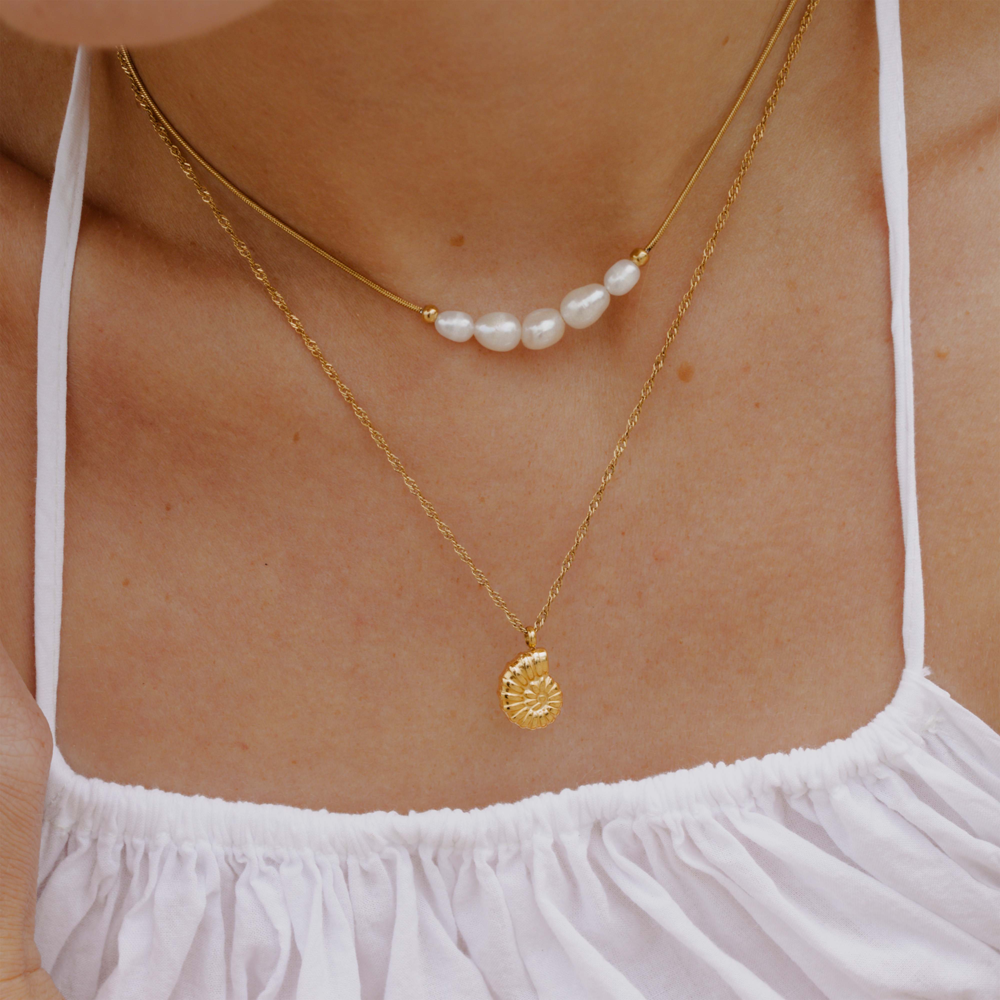 Siren's Spell Necklace Gold - Image 3