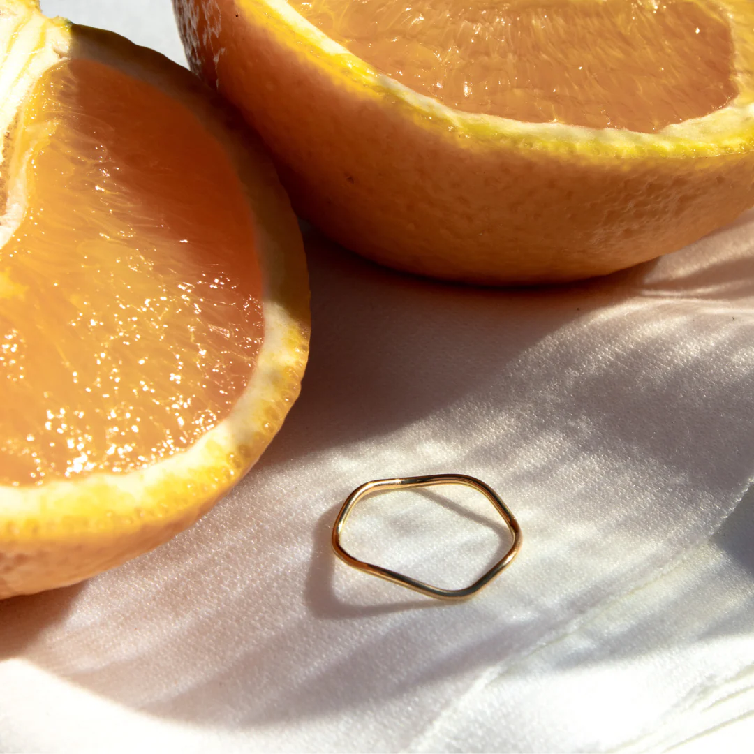 Slim Wave Ring Rose Gold - Image 4
