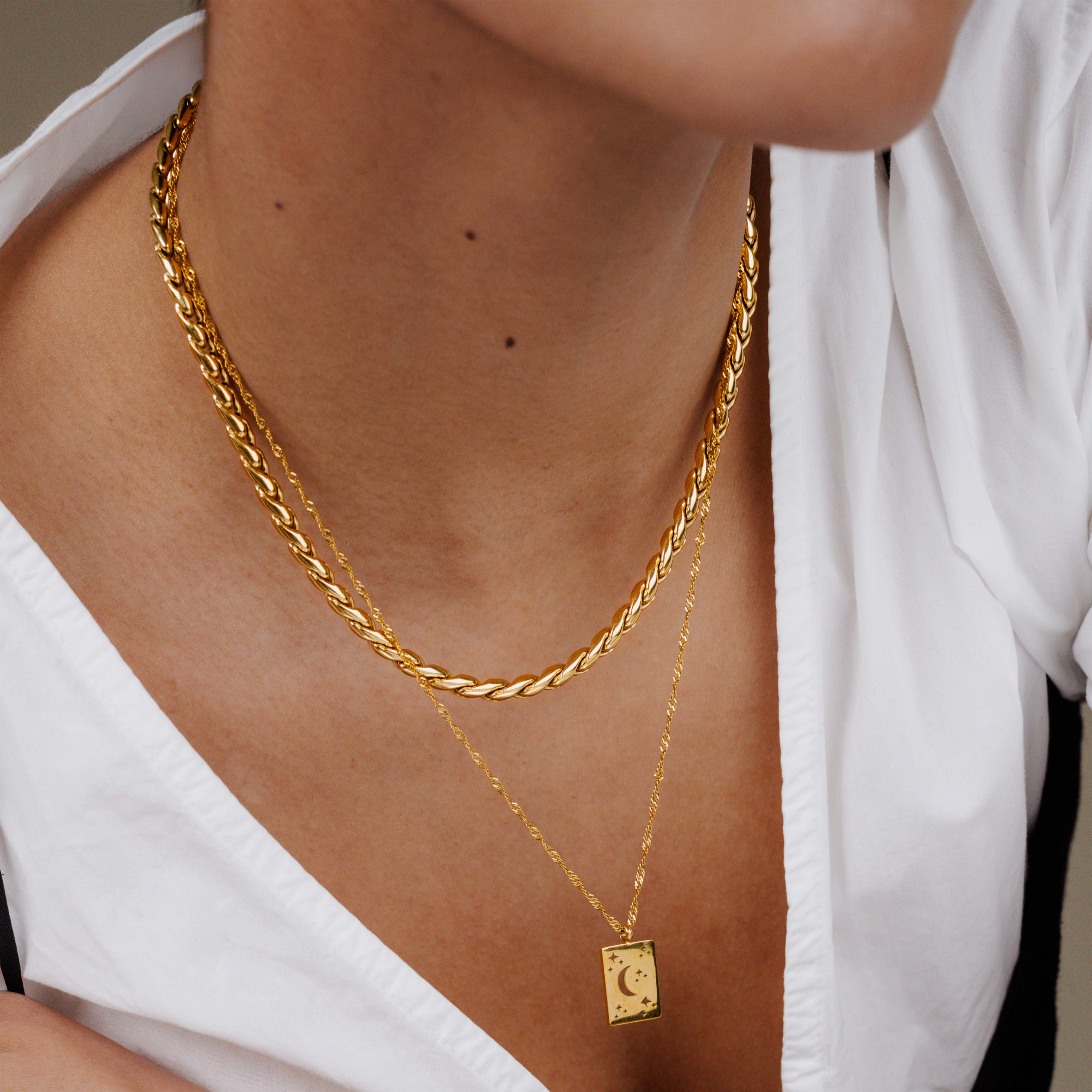 Spiral Links Necklace Gold - Image 3