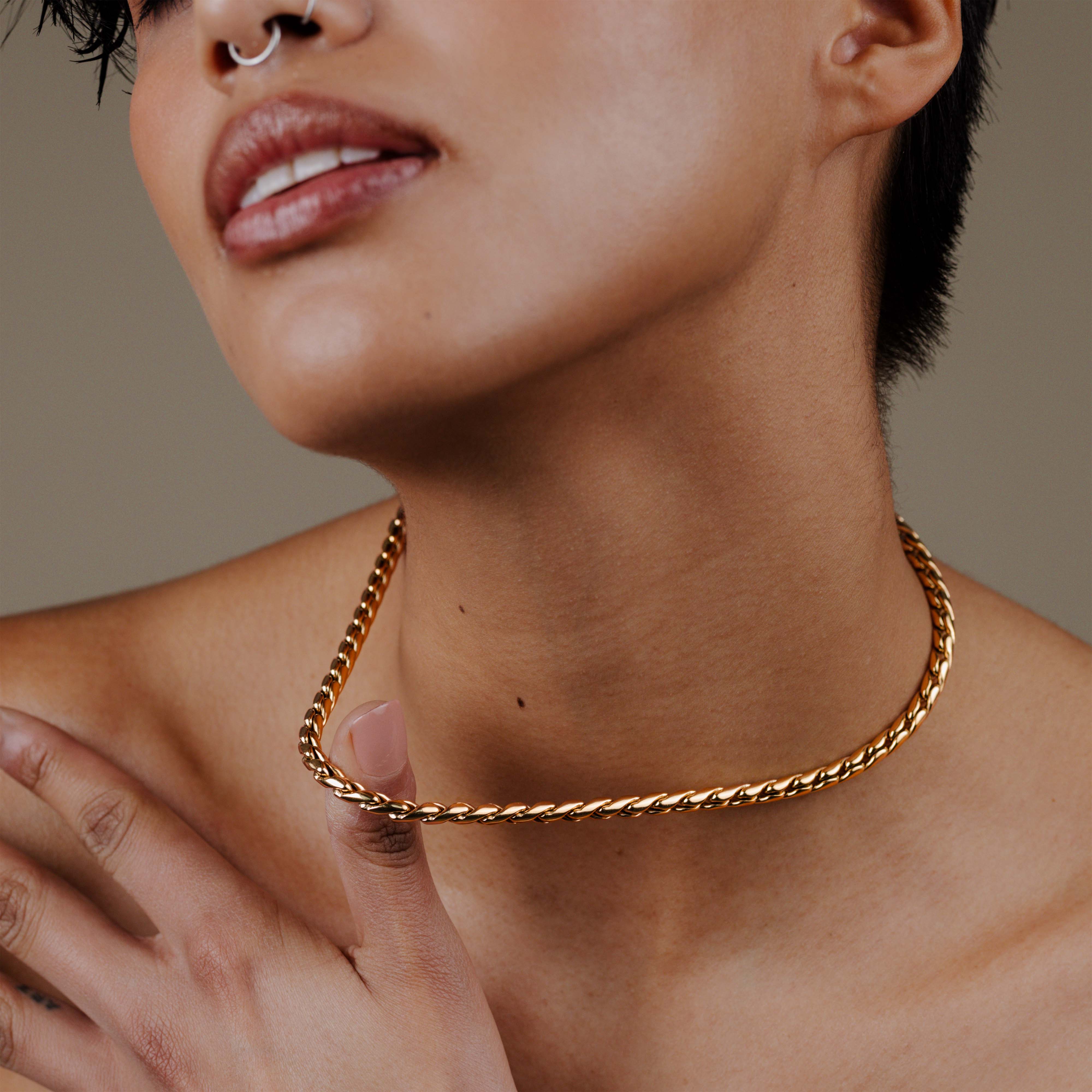 Spiral Links Necklace Rose Gold - Image 2