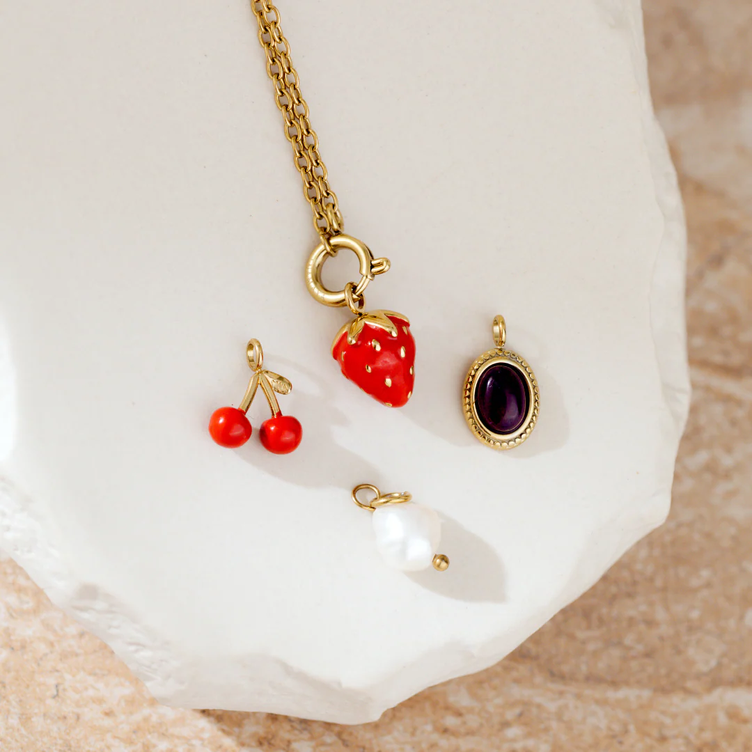 Strawberry Classic Chain Necklace Set Silver - Image 4