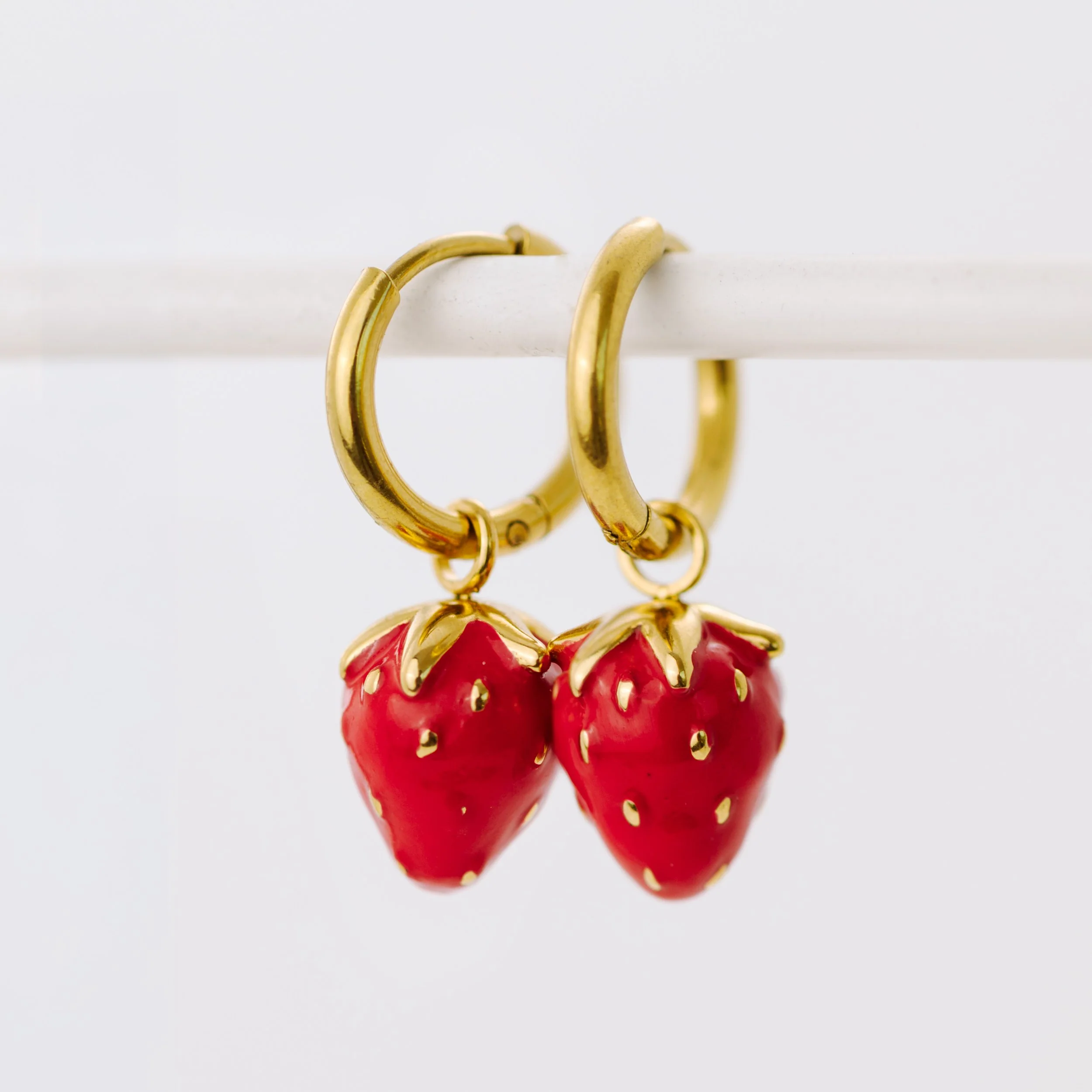 Strawberry Hoop Set Small Silver - Image 5