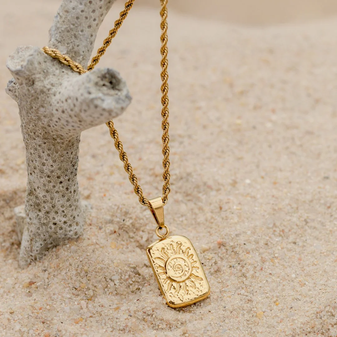 Sun Lover Pendant Necklace Gold - Image 6