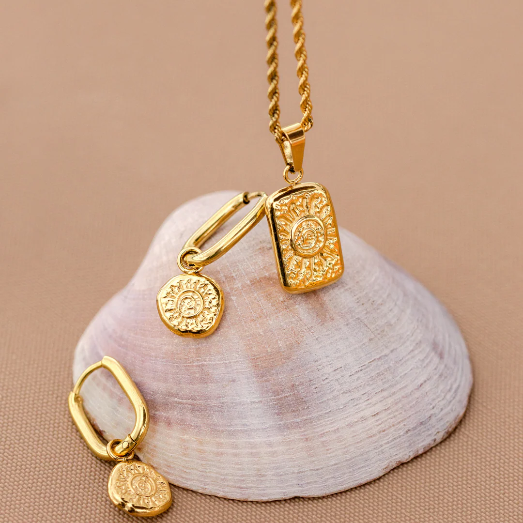 Sun Seeker Oval Hoop Set Baby Gold - Image 3