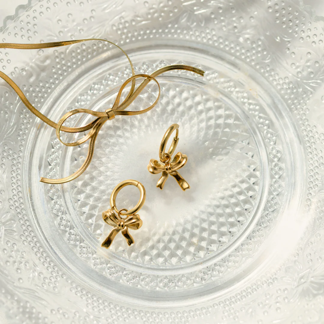 Sweet Bow Necklace Gold - Image 6