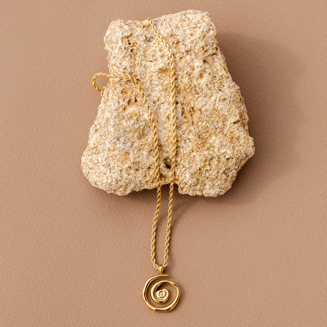 Sweet Swirl Necklace Silver - Image 4