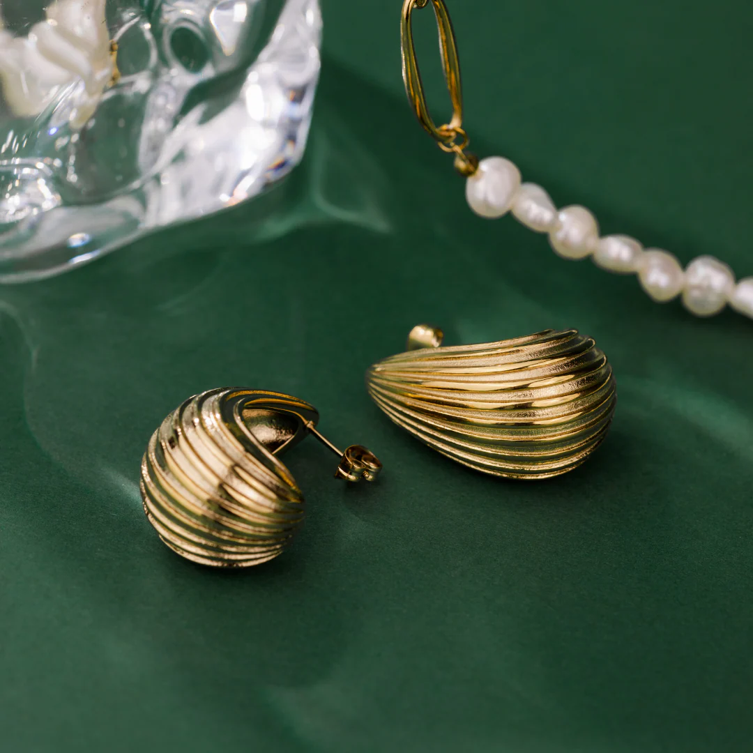 Textured Droplet Studs Large Gold - Image 3
