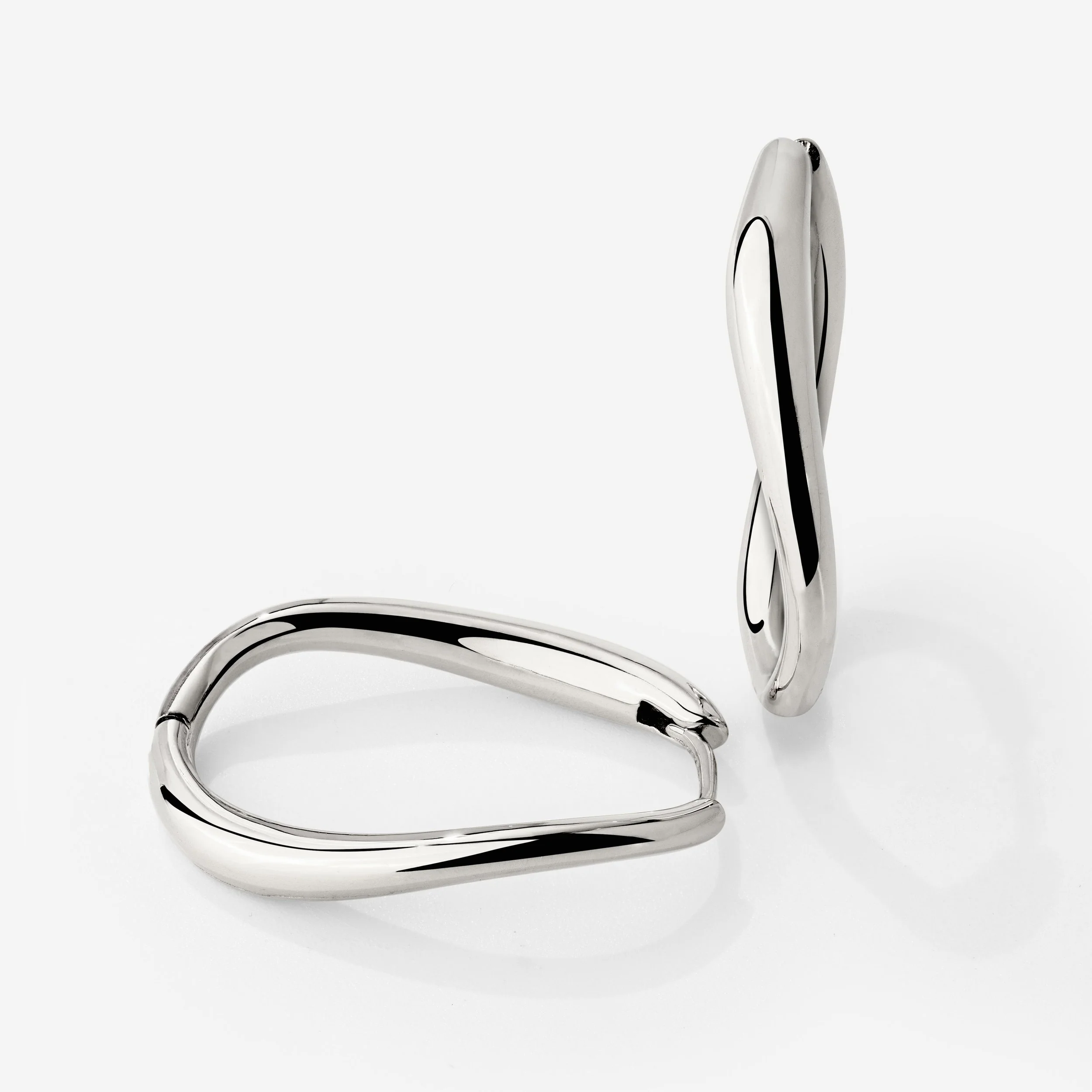 Timeless Oval Hoops Silver - Image 5