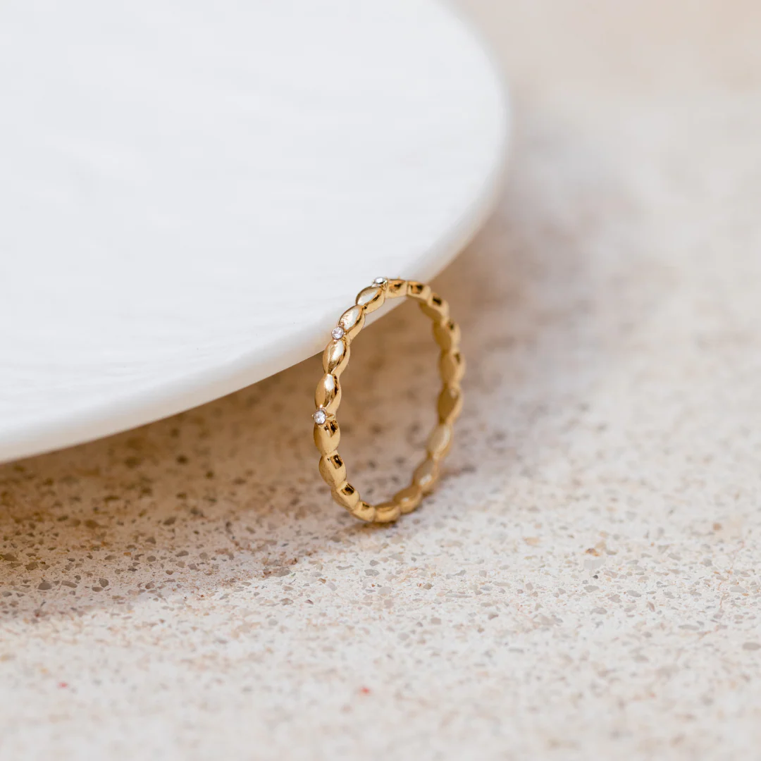 Tiny Romance Ring Gold - Image 3