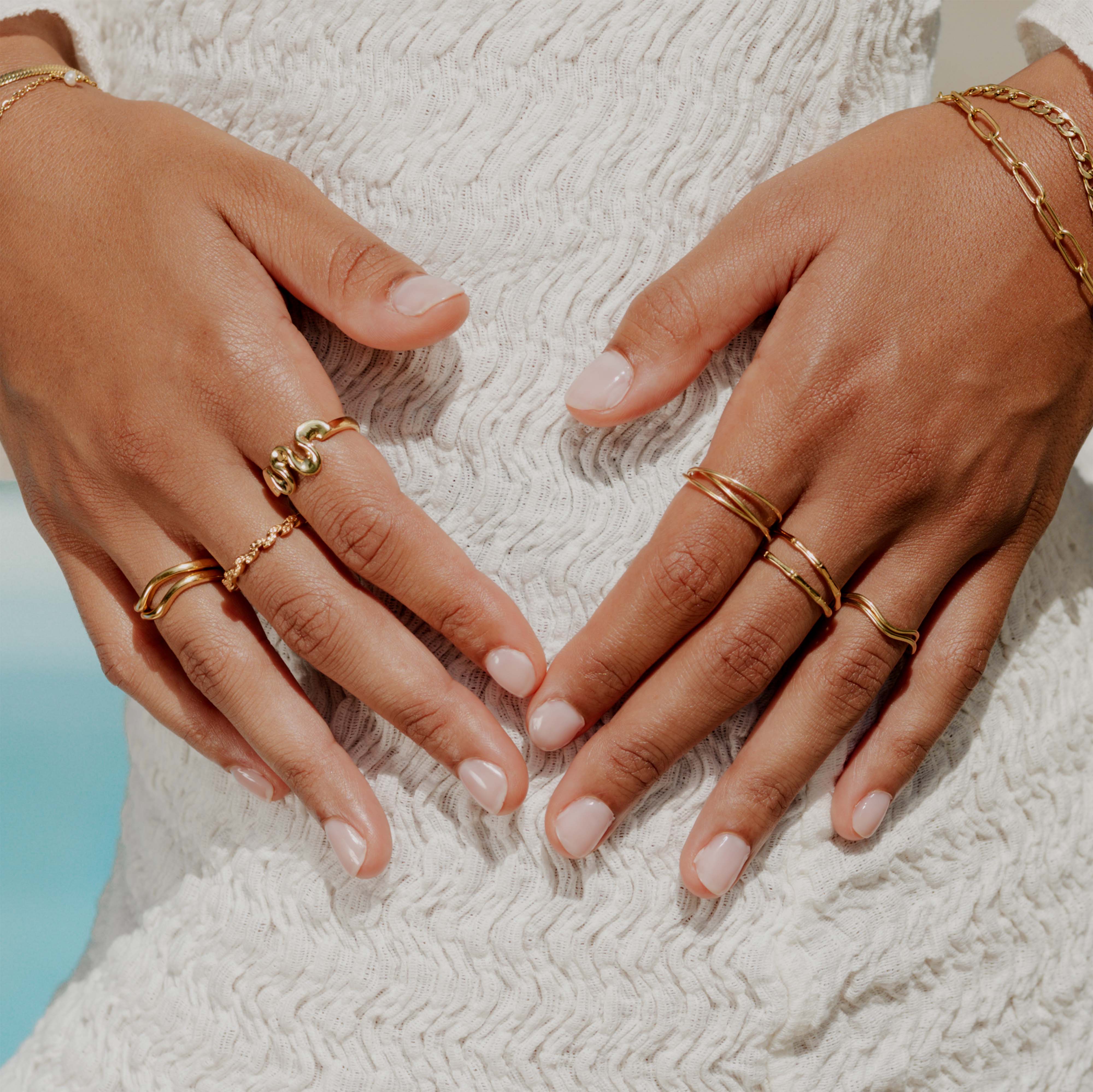 Tiny Trio Ring Gold - Image 3