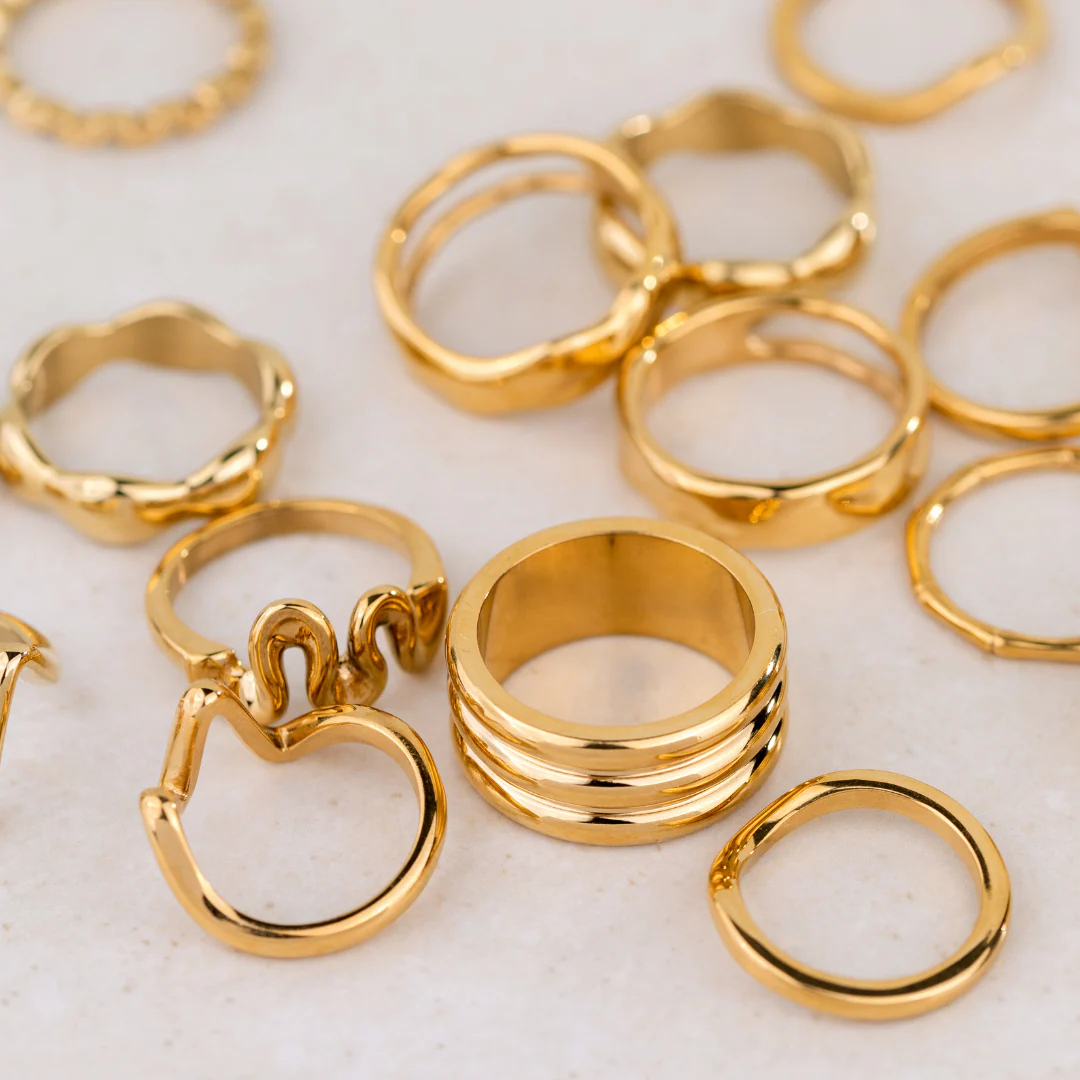 Trio Stack Ring Gold - Image 4