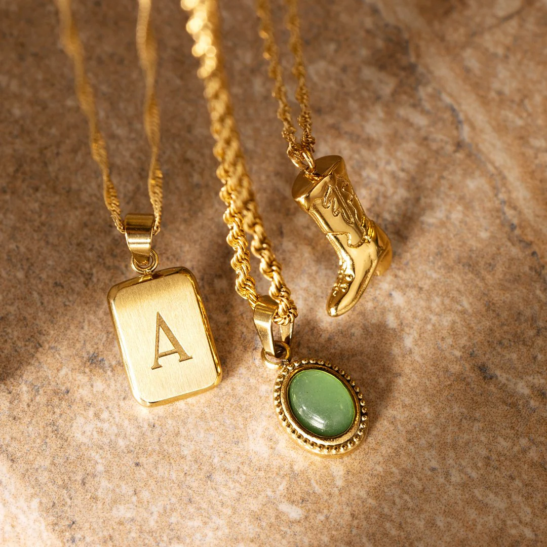 Vintage Vibes Necklace Gold - Image 4